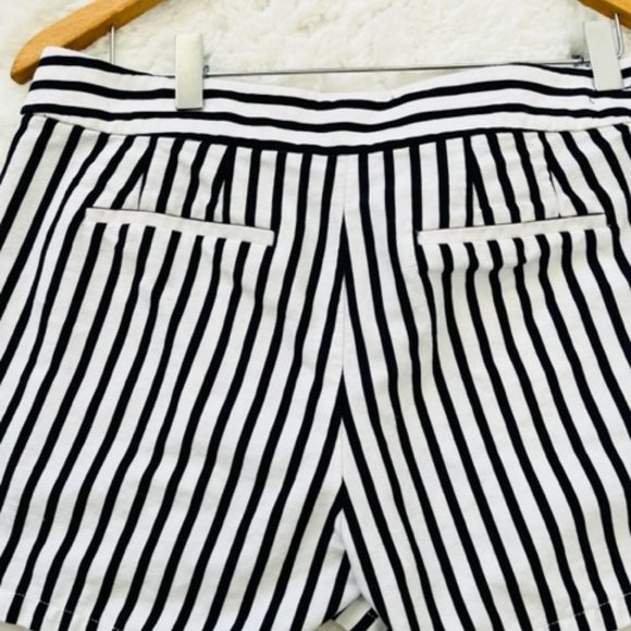 SOLD J Crew Black and White Striped Mid Rise Chino Shorts - 4 - Picture 2 of 3